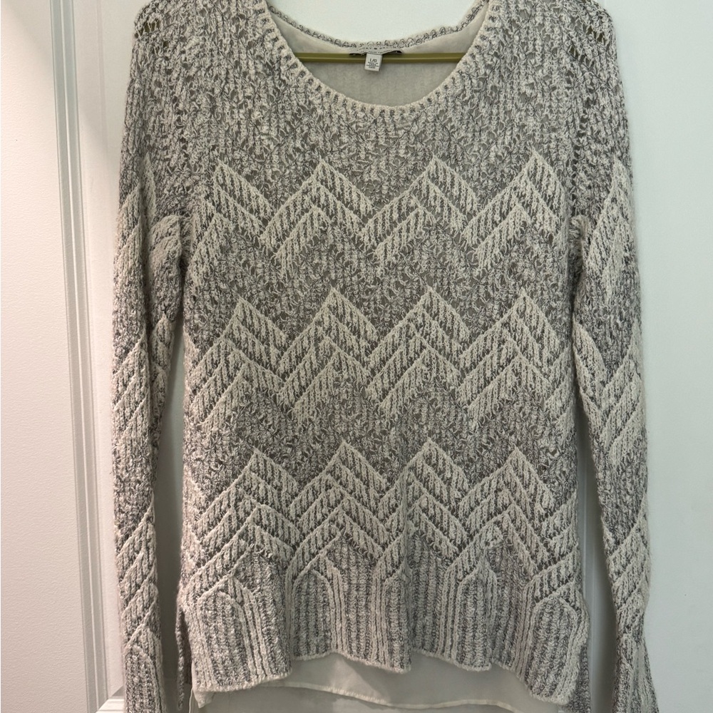 Lucky Brand Gray and Cream Crew Neck Sweater with Chevron Pattern
